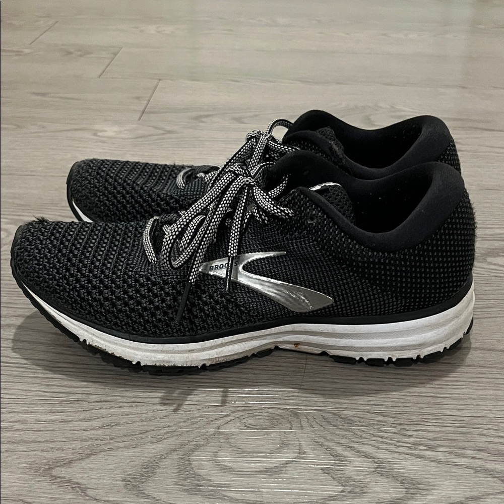 Brooks Black and Silver Revel 2
